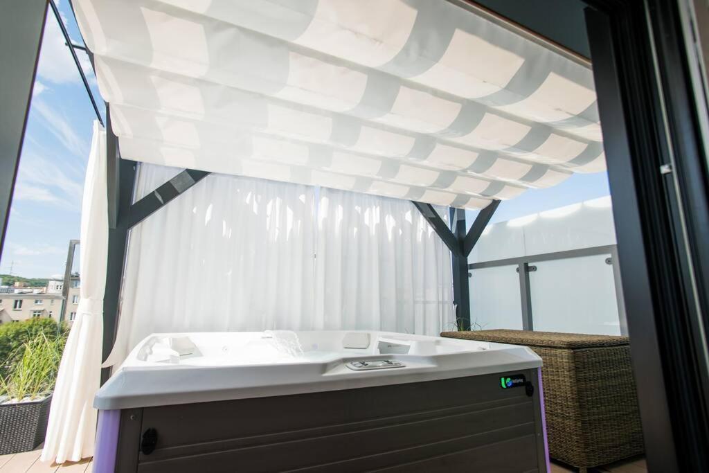 Luksusowy Penthouse Z Jacuzzi I Widokiem Na Morze Apartment Gdynia Luaran gambar